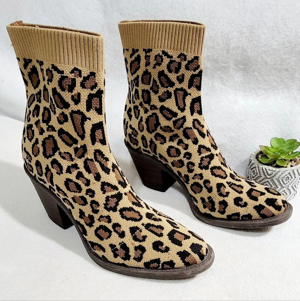 Blowfish Leopard Print Pull-On Block Heel Sock Ankle Booties Size 11 - Picture 2 of 12